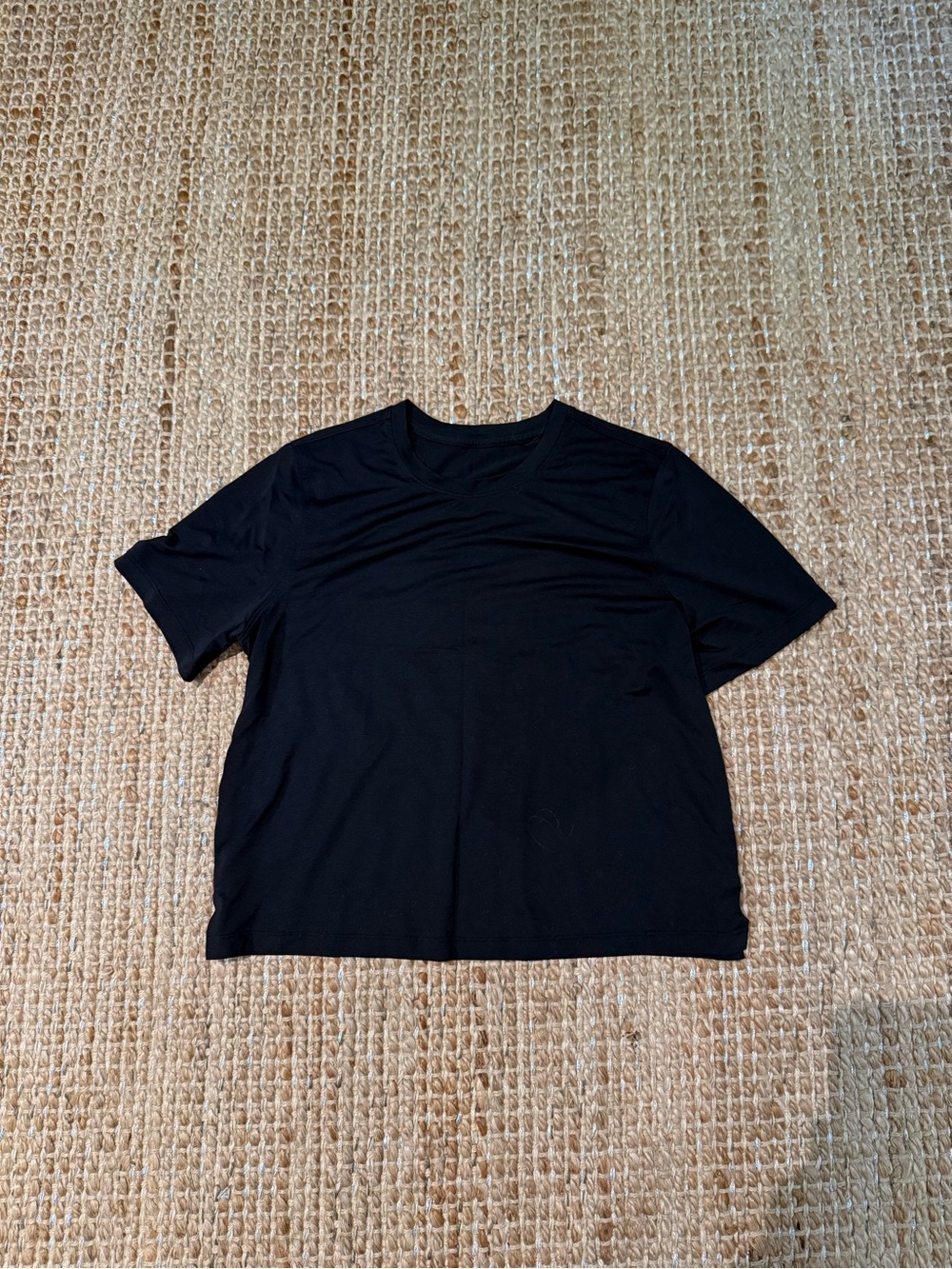 Lululemon Ultralight Waist-Length T-Shirt - Picture 2 of 4